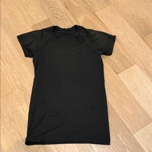 Lululemon swiftly tech short sleeve black
